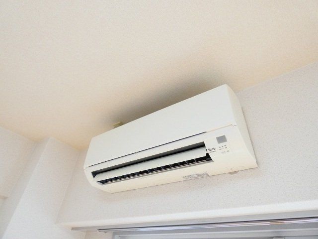 その他設備　部屋にはエアコンが付いてます。