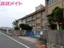 小学校　津市立育生小学校（小学校）まで597m