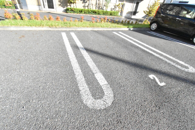 【愛宕ビューハイツの駐車場】