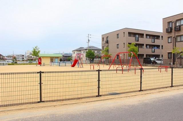 【高松市木太町のアパートの公園】