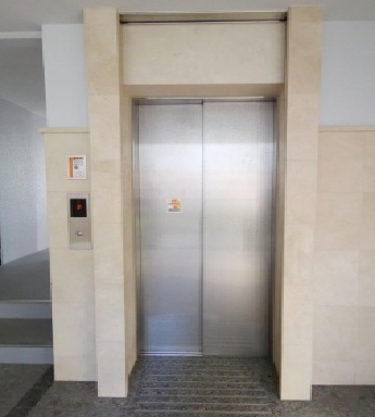 地下鉄谷町線 平野駅 徒歩10分 5階建 築22年の外観写真