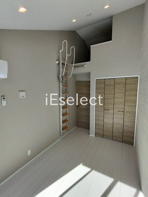 居室・リビング　ロフト付きで開放感のあるお部屋です