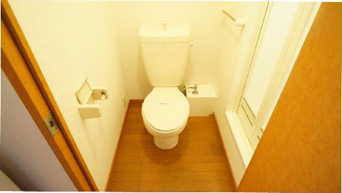 トイレ　明るくて清潔感のあるトイレ