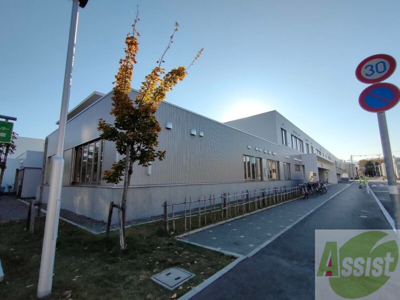 小学校　札幌市立栄西小学校（小学校）まで246m