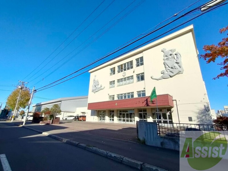 中学校　札幌市立栄町中学校（中学校）まで1499m