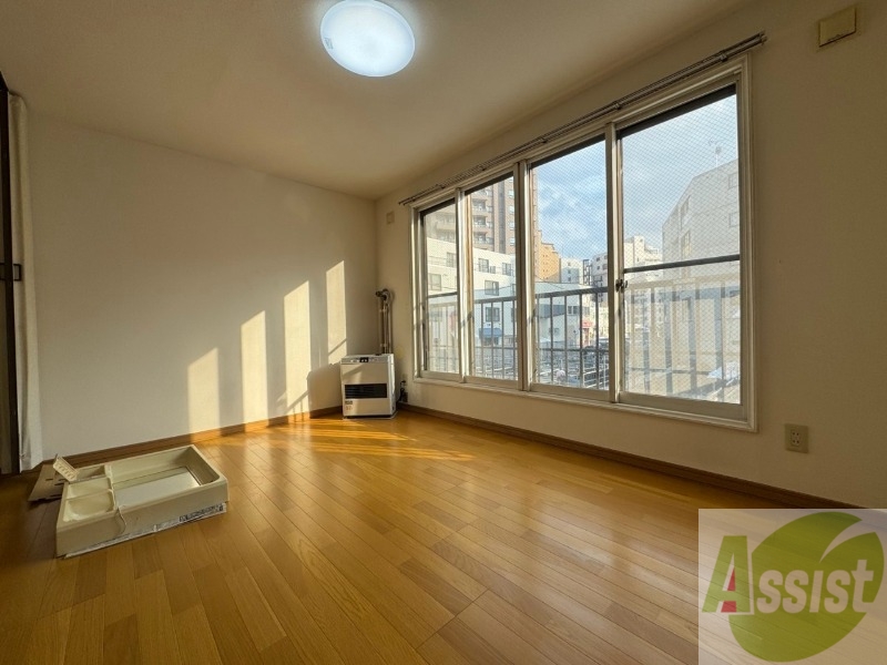 その他部屋・スペース　アコーディオンカーテンで仕切って寝室にできます！