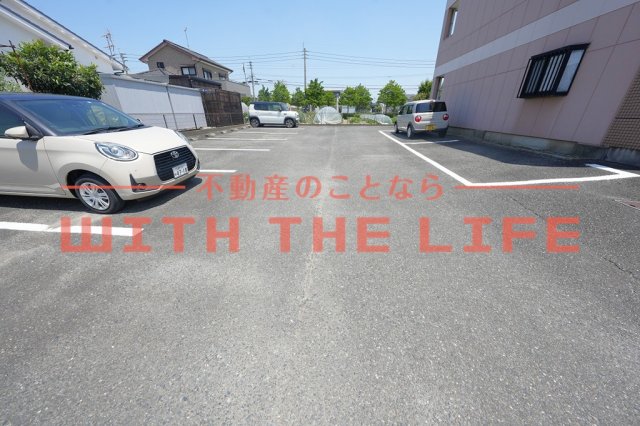 駐車場　駐車場完備です