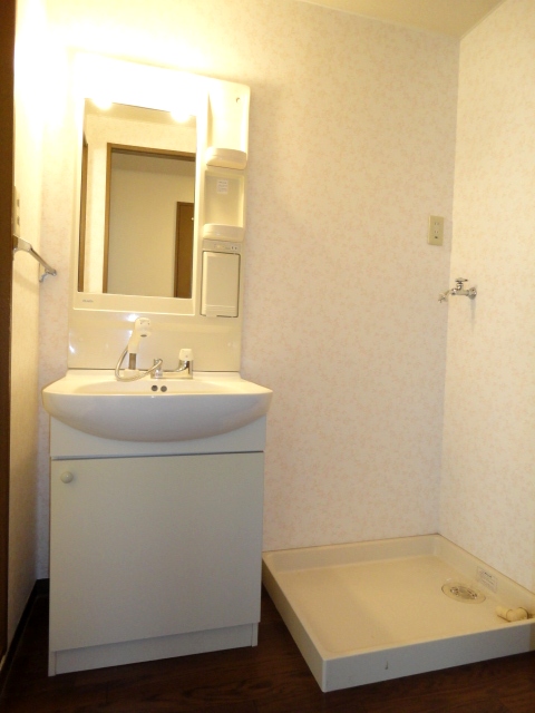 洗面設備　使いやすい洗面所です