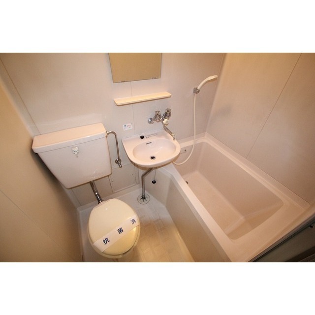 バス・シャワールーム　バス　洗面　トイレ