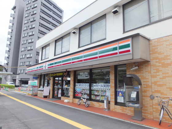 コンビニ　セブンイレブン広島西区役所前店（コンビニ）まで215m