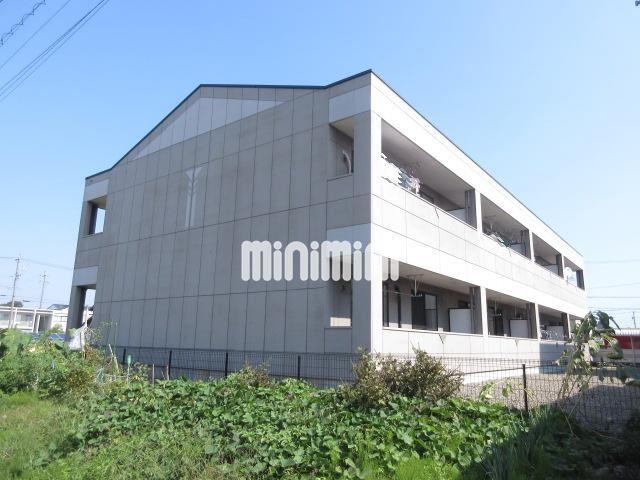 建物外観　２階建ての鉄骨造です。