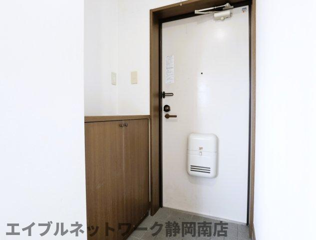 玄関　シンプルで使いやすい玄関です