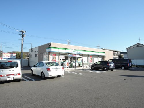 コンビニ　ファミリーマート 守山喜多山店（コンビニ）まで700m