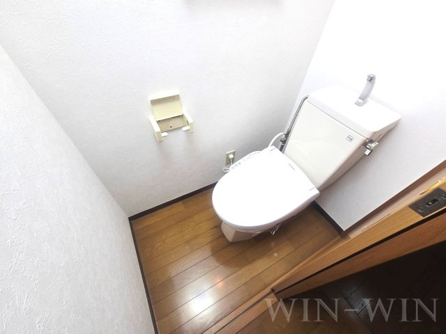 トイレ　イメージ（同建物内別部屋の写真です）