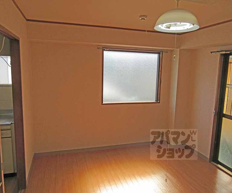 居室・リビング　とっても明るいお部屋ですよ