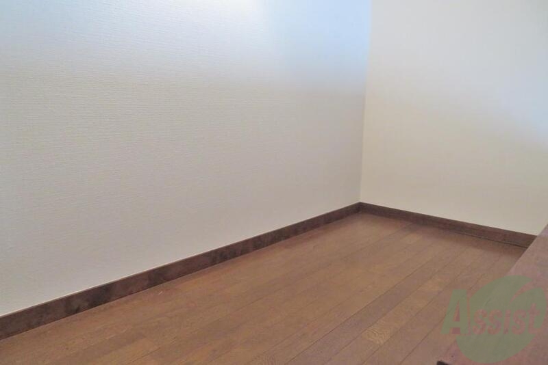 その他部屋・スペース　寝室はこんな感じになっているのでベッドも置けますね。