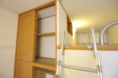 収納　ロフトの横には大容量の収納スペース！