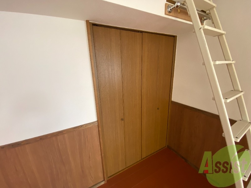 収納　洋室にある収納は物がたくさん入ると思います。