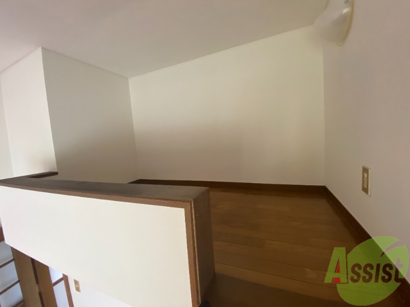 その他部屋・スペース　ロフトも付いているので、寝室として利用するのもよさそうですね