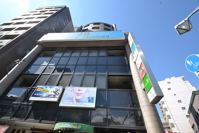 建物外観　この建物にはかなり強いオーラが漂っています。