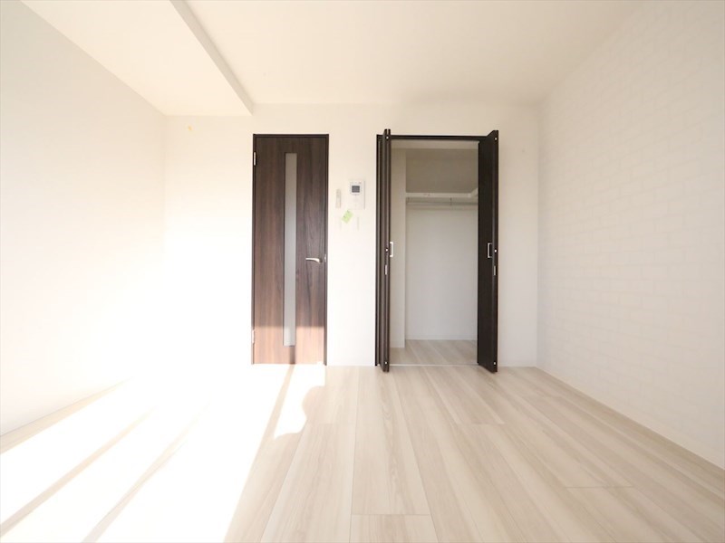 その他部屋・スペース　洋室8.2帖　ウォークインクローゼット付（収納充実してます）