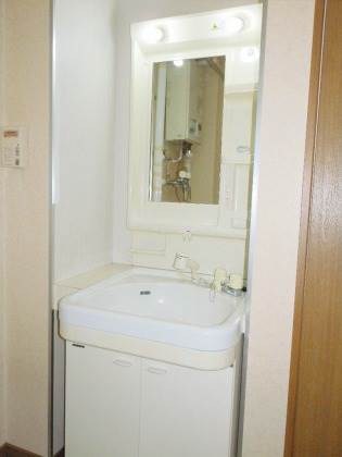 洗面設備　便利なシャンドレ