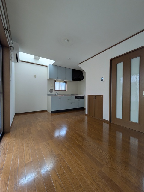 居室・リビング　８帖ダイニング☆