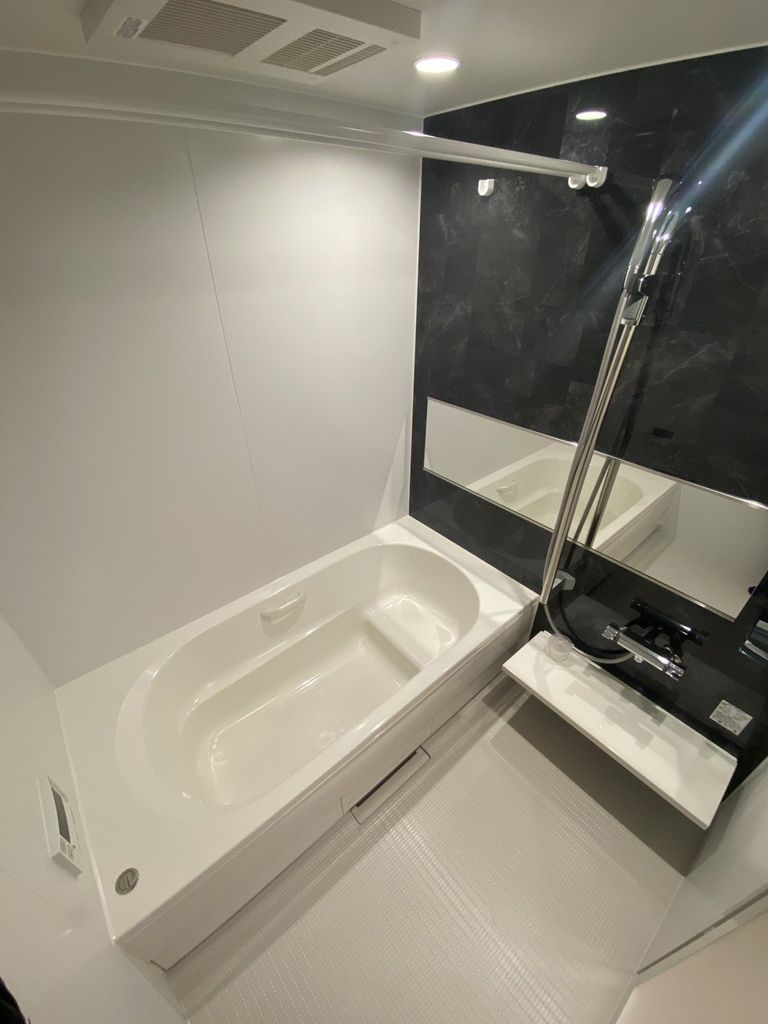 バス・シャワールーム　バス