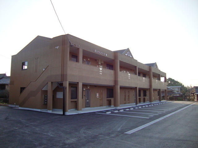 エントランス　ゆとりのあるエントランスです