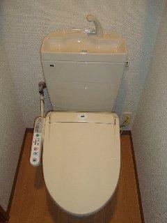 トイレ　コンパクトで使いやすいトイレです