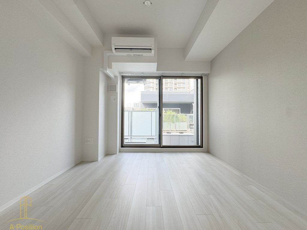 居室・リビング　コンフォリア・リヴ大阪本町