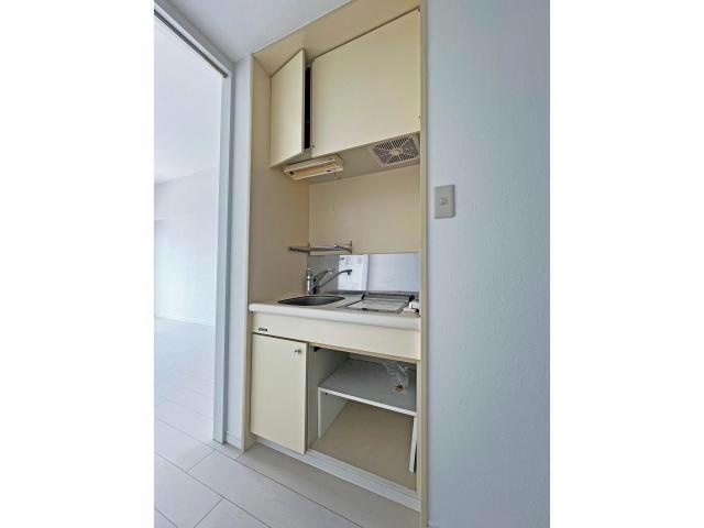 キッチン　コンパクトなキッチンで掃除もラクラク