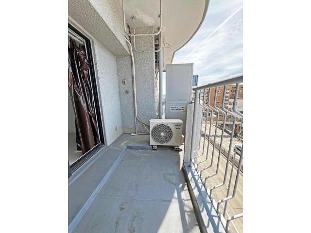 バルコニー　開放的で明るい空間を演出してくれるバルコニーです