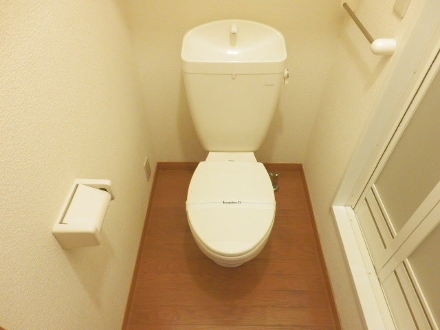 その他　トイレの奥にお風呂があり、脱衣所として使用できます！