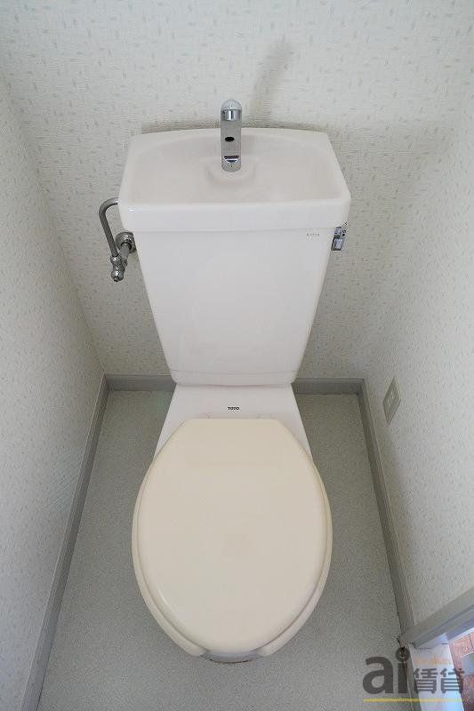 トイレ　※同仕様写真