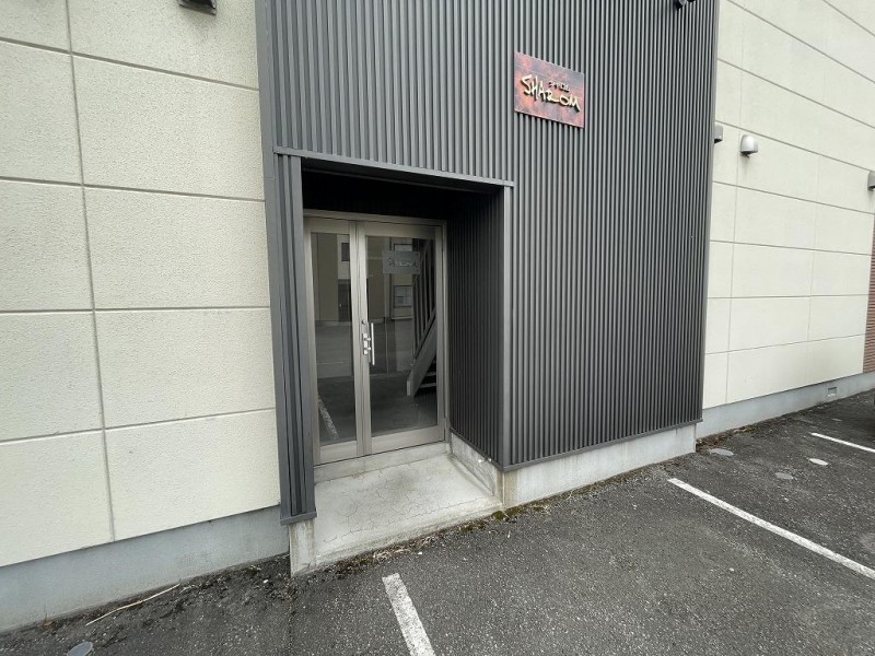 エントランス　エントランス