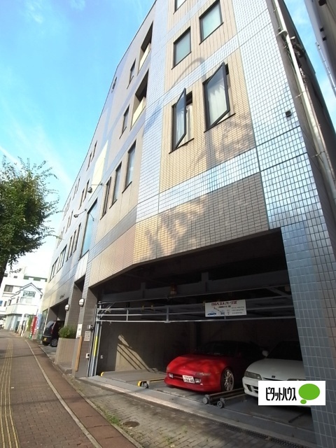 建物外観　リバーサイド西山　外観