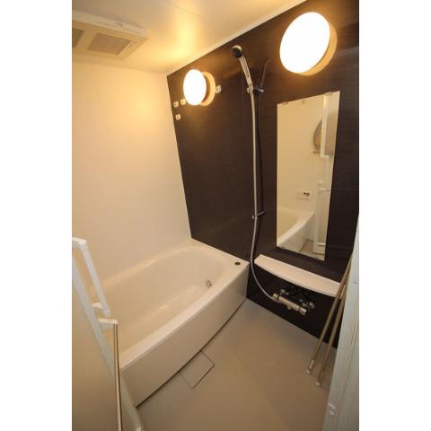 バス・シャワールーム　バス