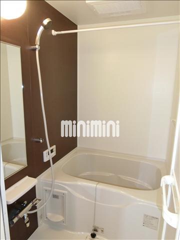 バス・シャワールーム　一日に疲れを癒してください。