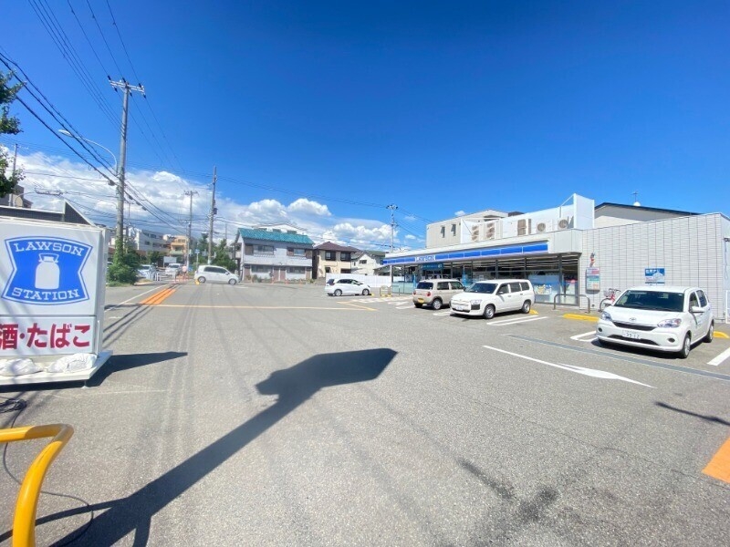 コンビニ　ローソン神戸大町二丁目店（コンビニ）まで600m