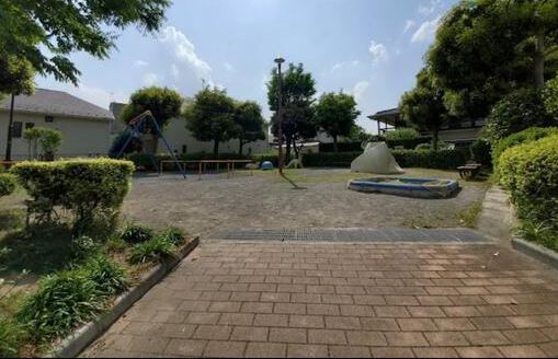 公園　寺尾台緑地（公園）まで620m
