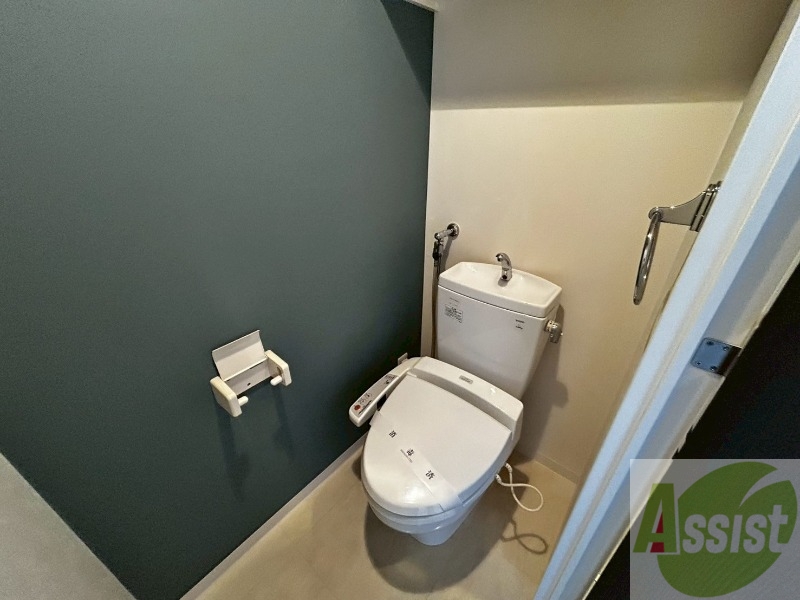 トイレ　トイレです。ウォシュレット付を探している方、おすすめです。