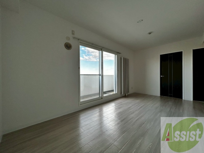 居室・リビング　広くてキレイなお部屋が広がっていて、充実した生活が送れそう。