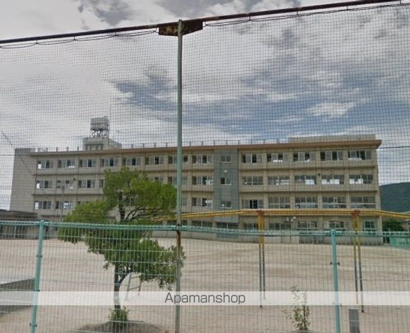 小学校　川口東小学校（小学校）まで692m