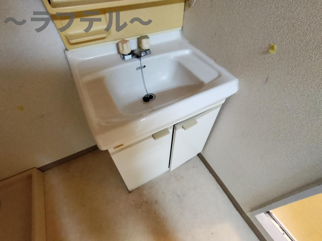 洗面設備　別部屋イメージ写真