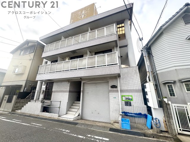 建物外観　単身者限定のマンションです☆