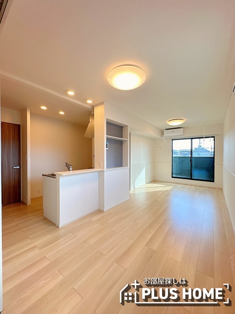 居室・リビング　類似写真