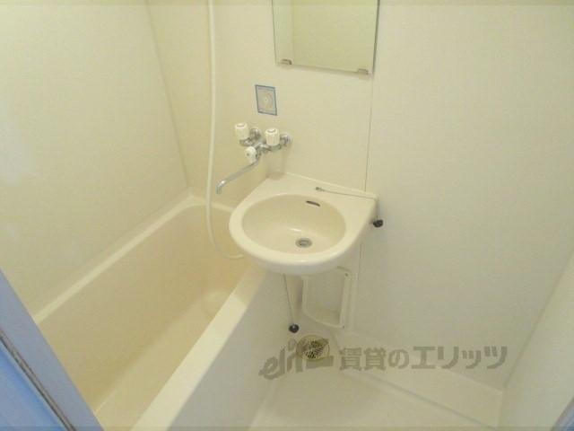 バス・シャワールーム　バス