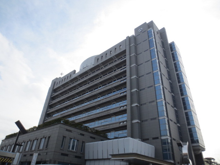 役所　八尾市役所（役所）まで1900m