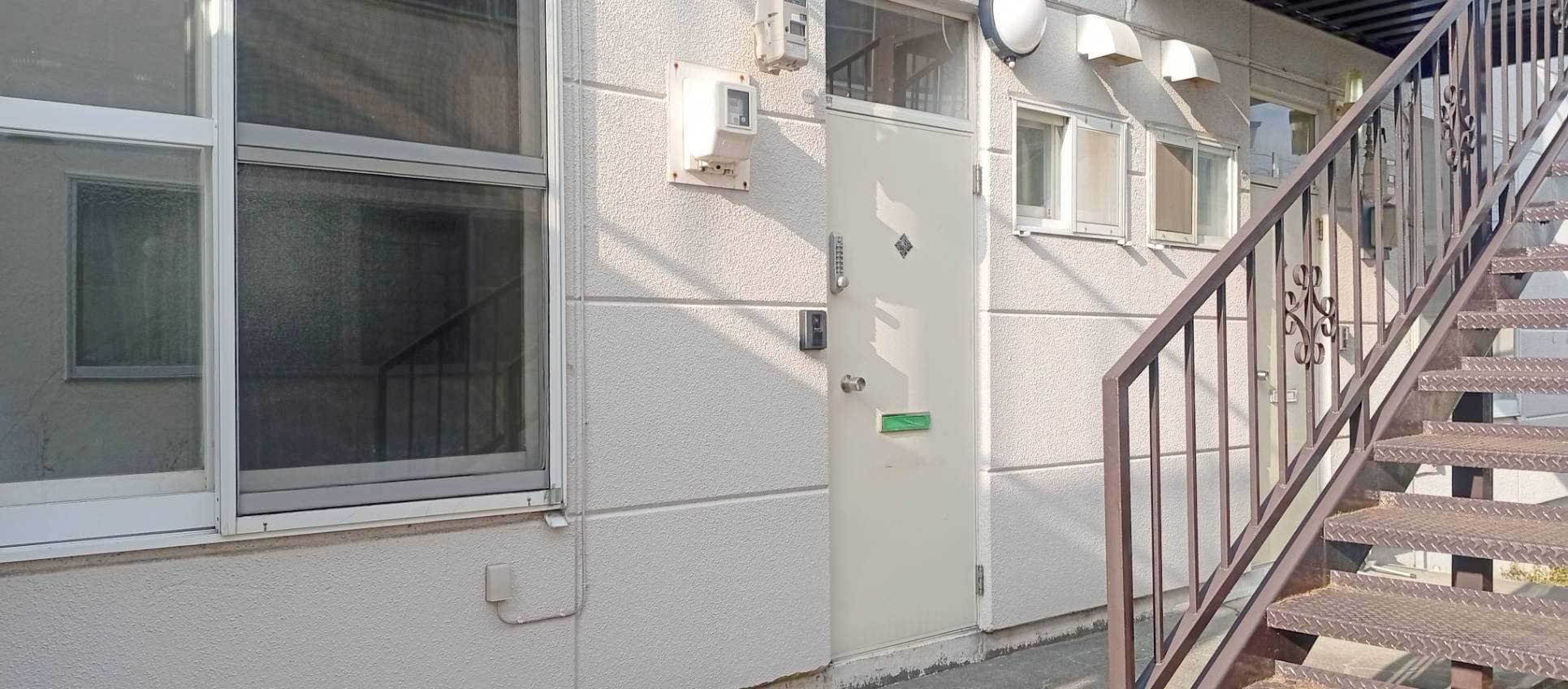 玄関　明るい玄関がお出迎えです☆